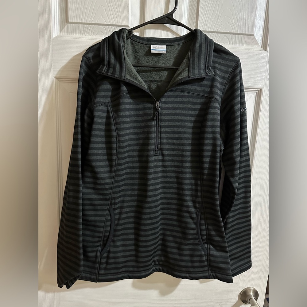 Columbia pullover